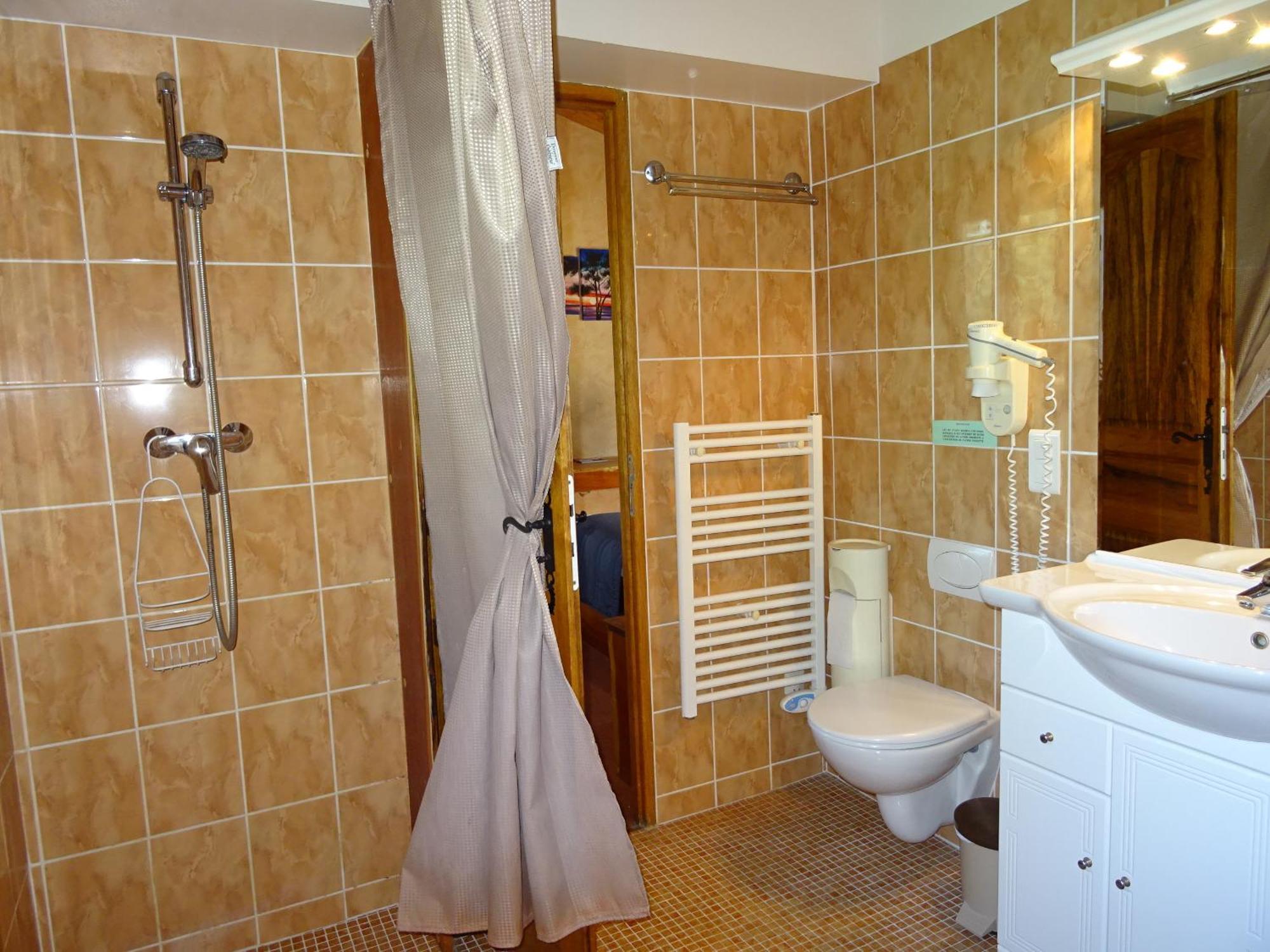 Location Villa Et Studios Roquebrune-sur Argens Exterior foto
